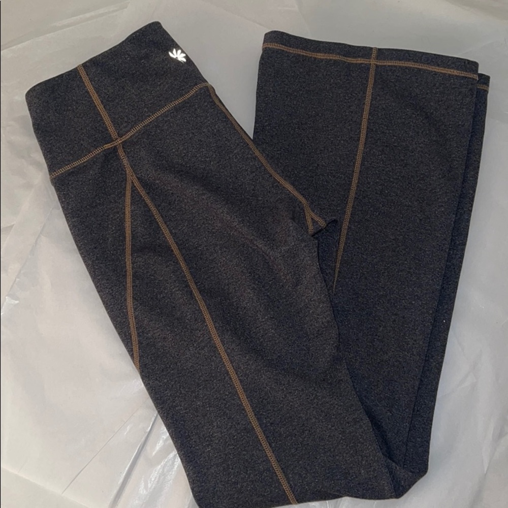 Athleta Yoga Pants! - Picture 5 of 9
